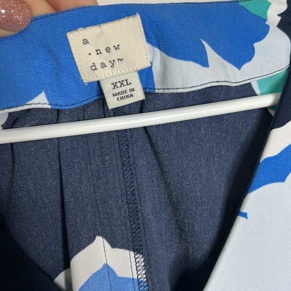 A New Day xxl Floral V Neck Shift Dress - Picture 3 of 7